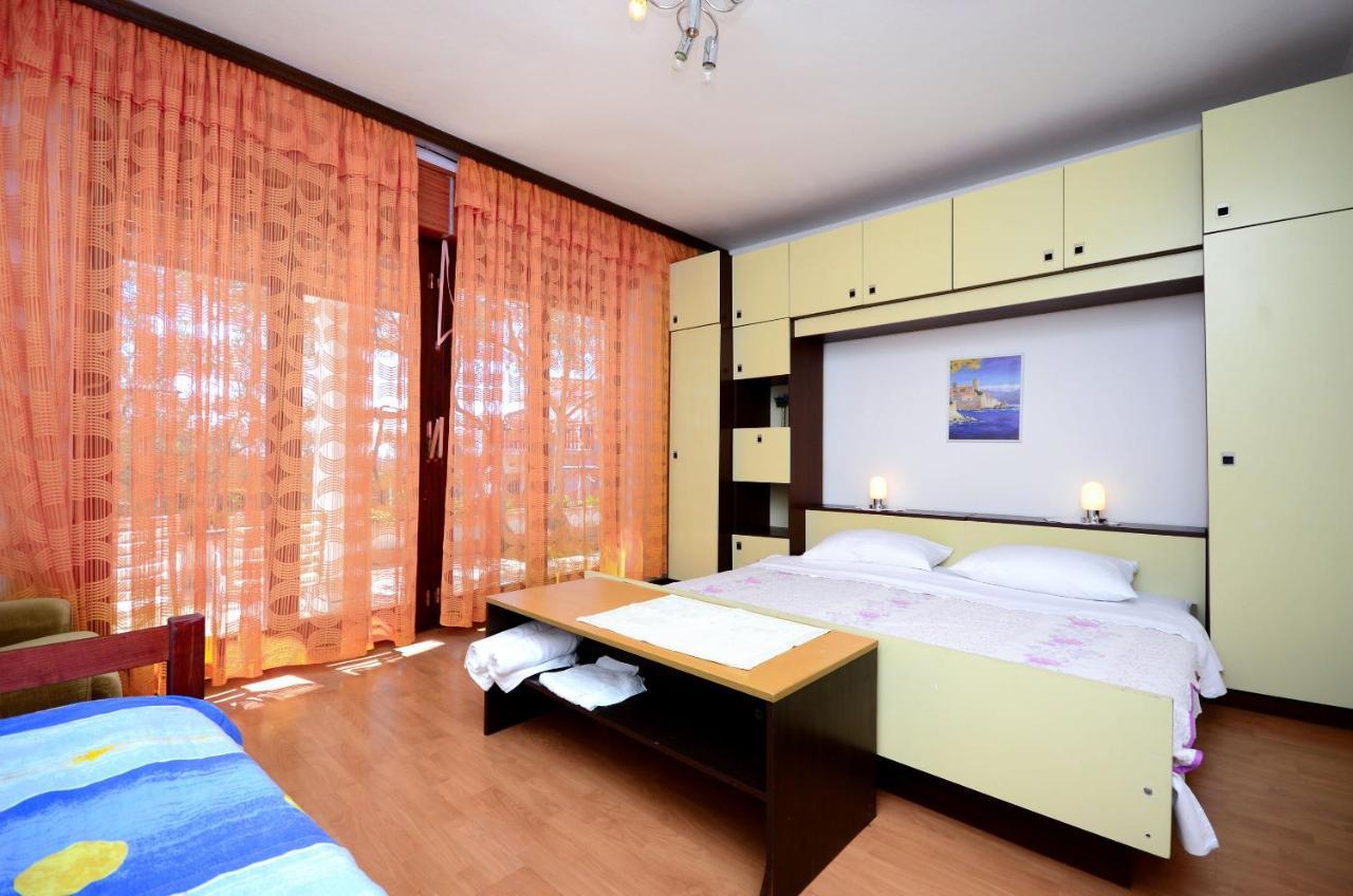 Apartments Ivanka Крк Экстерьер фото