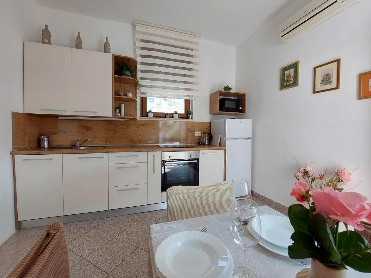 Apartments Ivanka Крк Экстерьер фото