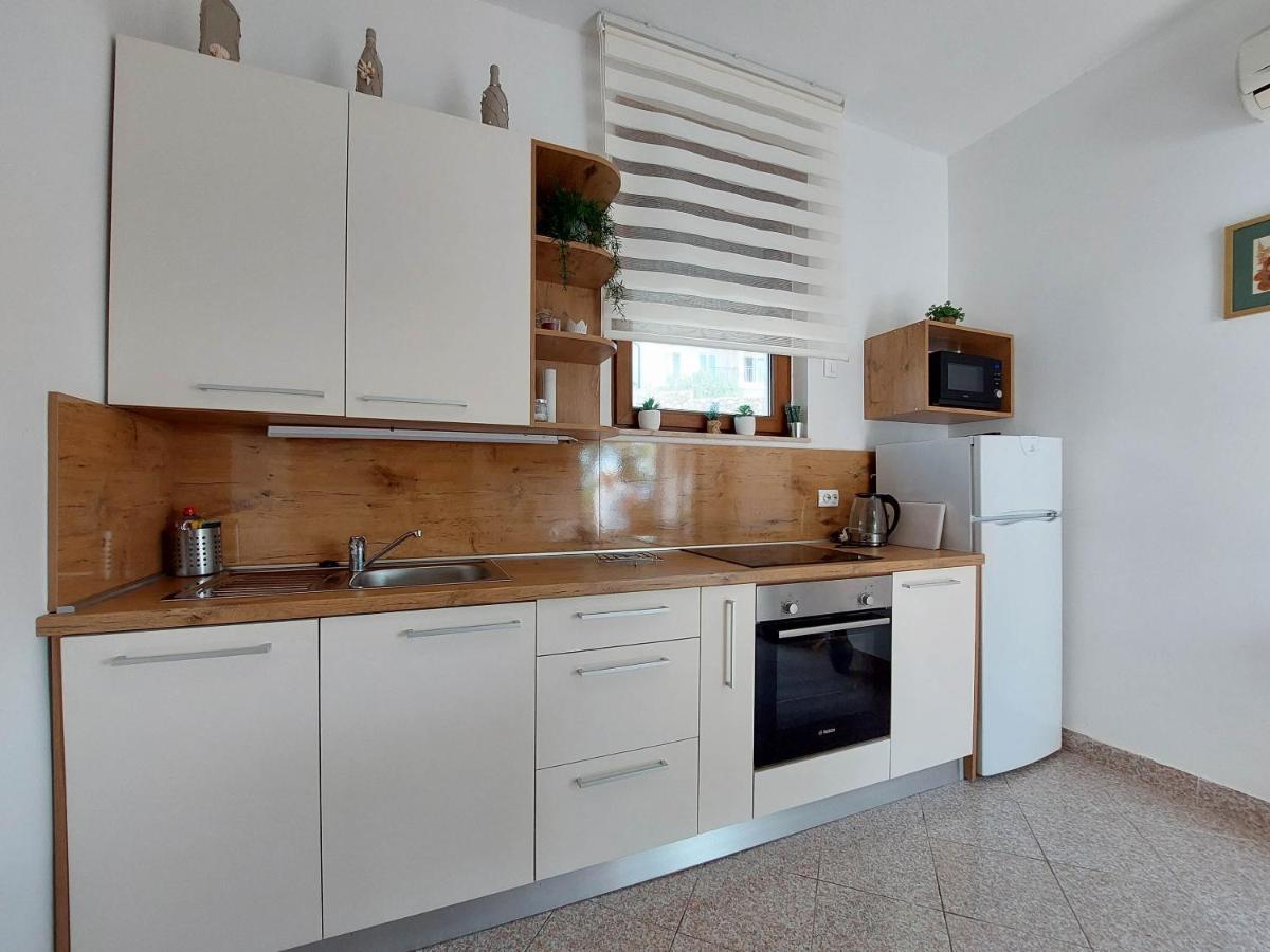 Apartments Ivanka Крк Экстерьер фото